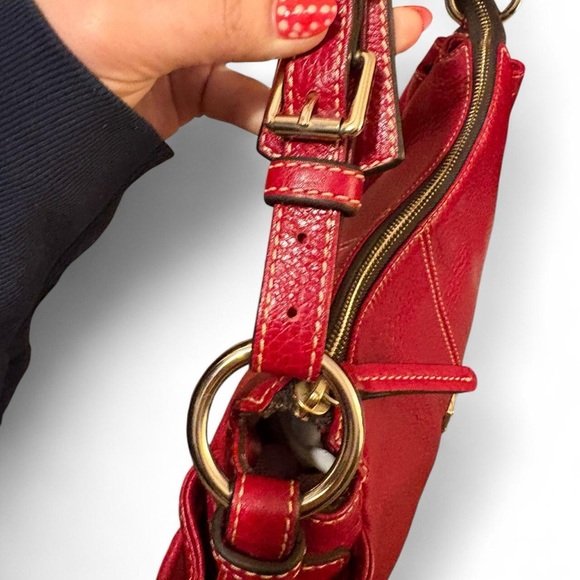 Dooney & Bourke Vibrant Red Shoulder Bag - Picture 4 of 6